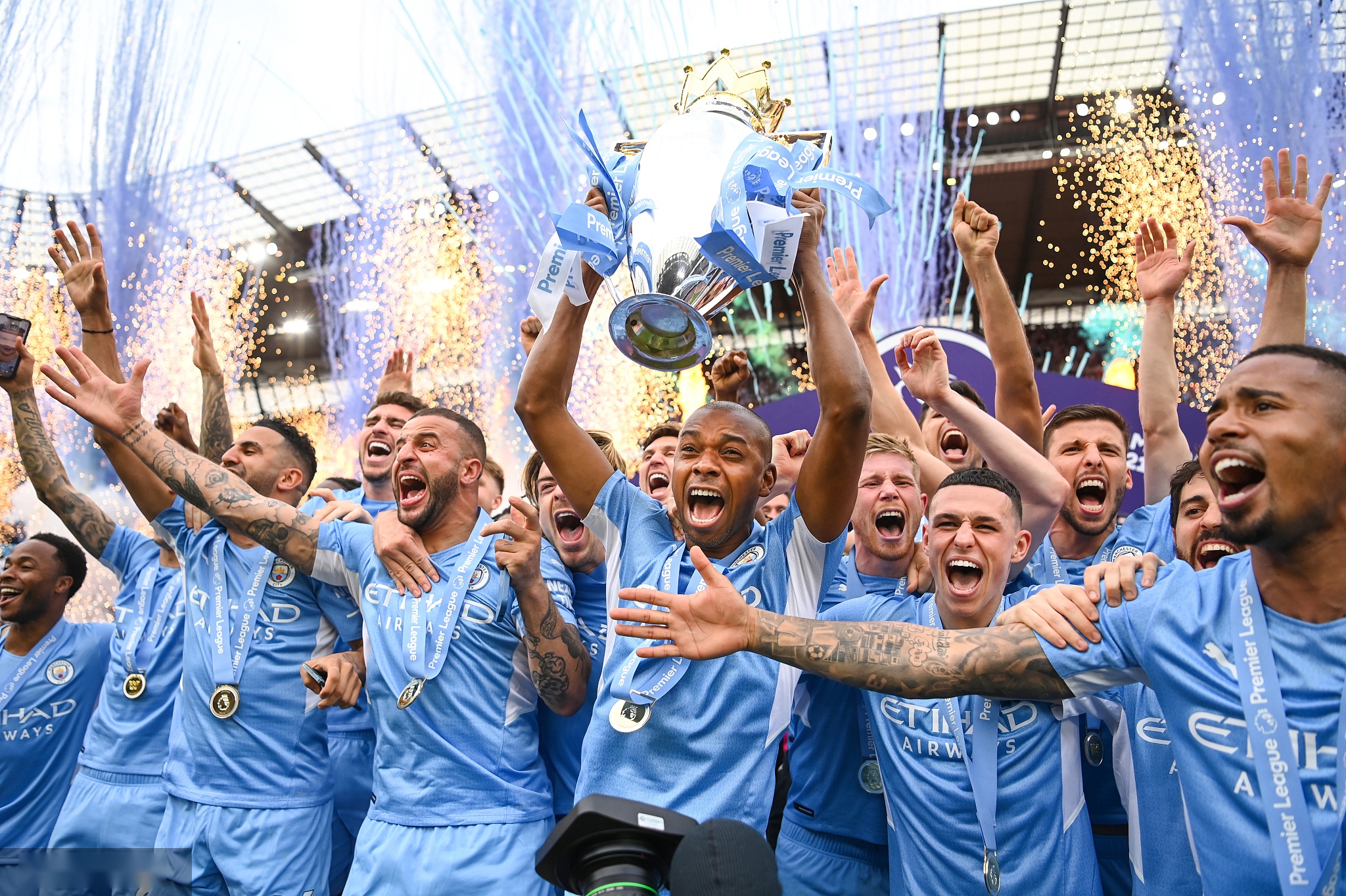 球队中的一 球队中的一