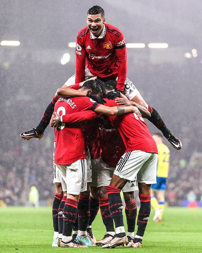 几个月里 几个月里